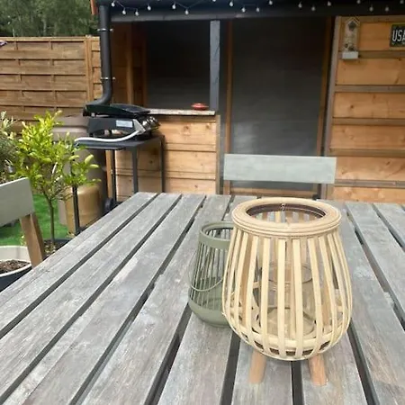 Lägenhet Avec Jardin Fleuri